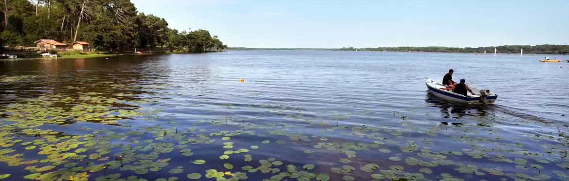 Pêche en eau douce sur le lac de Parentis
